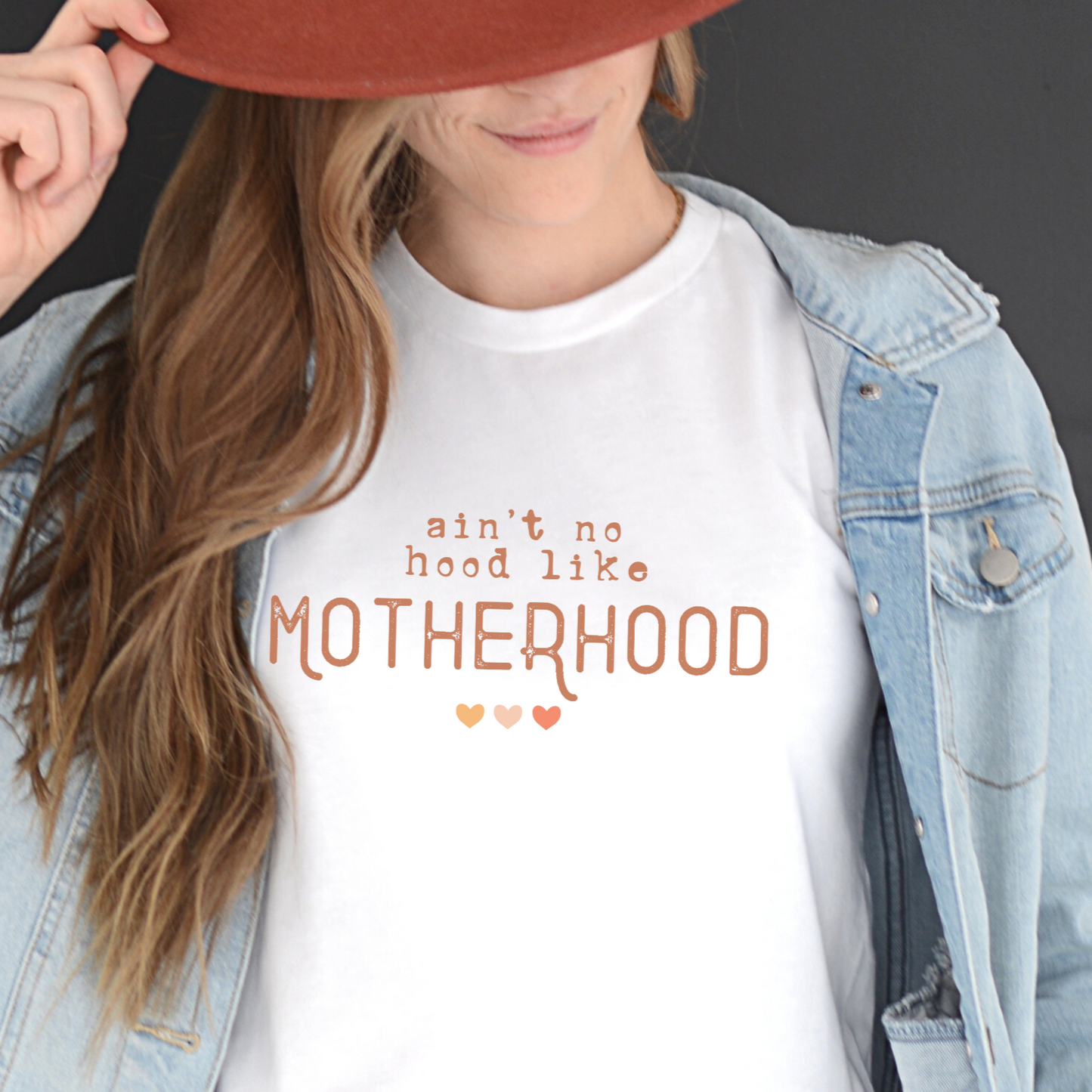 Ain't No Hood Like Motherhood  Graphic Tee