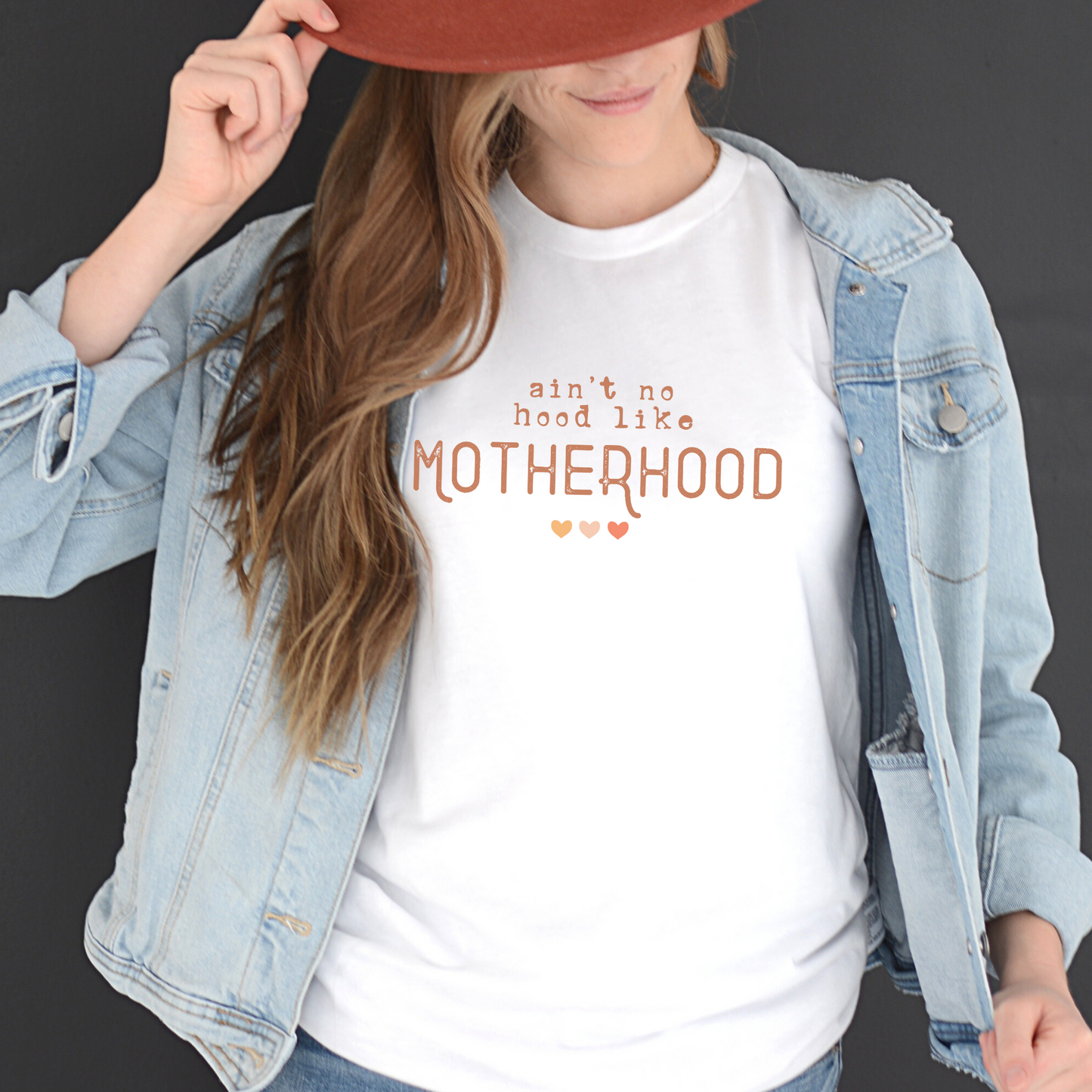 Ain't No Hood Like Motherhood  Graphic Tee