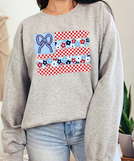 USA 250 Years of Freedom Sweatshirt | Floral Patriotic Crewneck | America 1776–2026 Top (Copy)