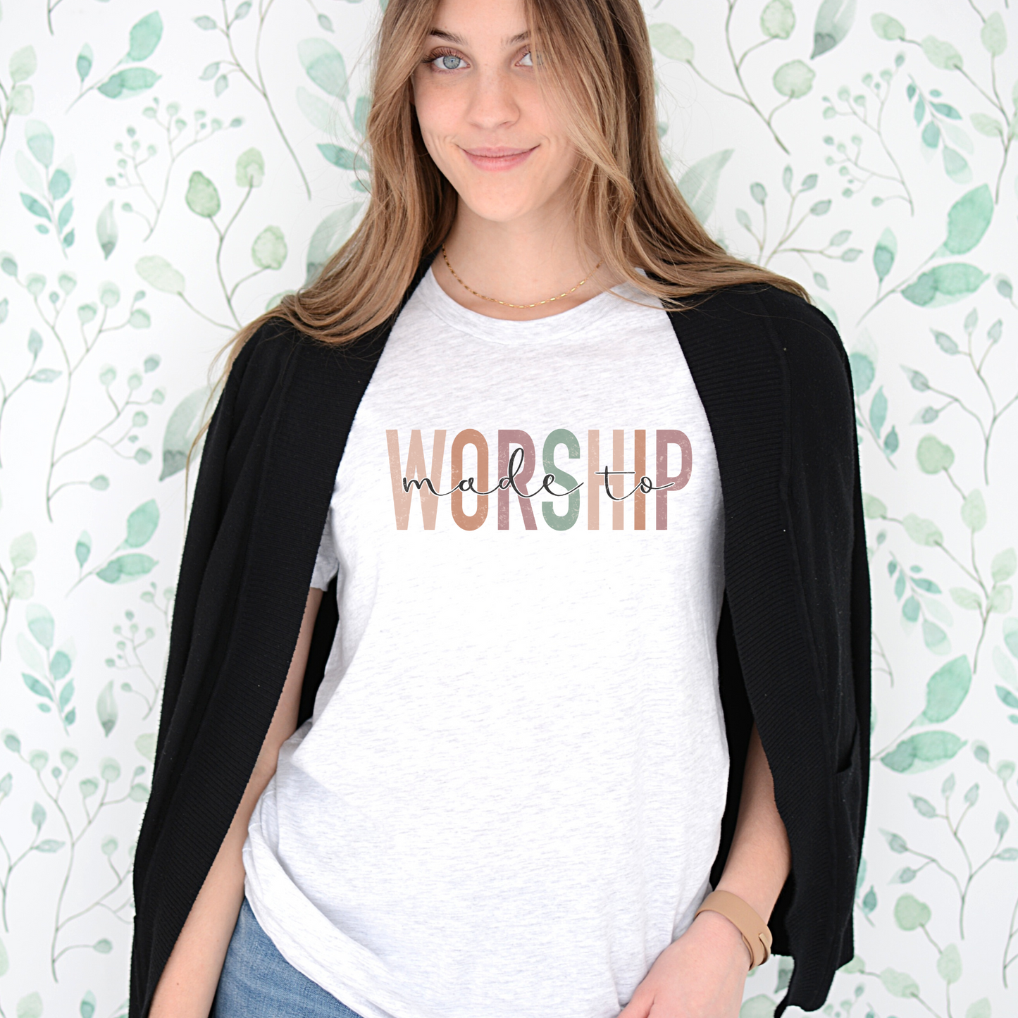 Made to Worship Women's Graphic Tee