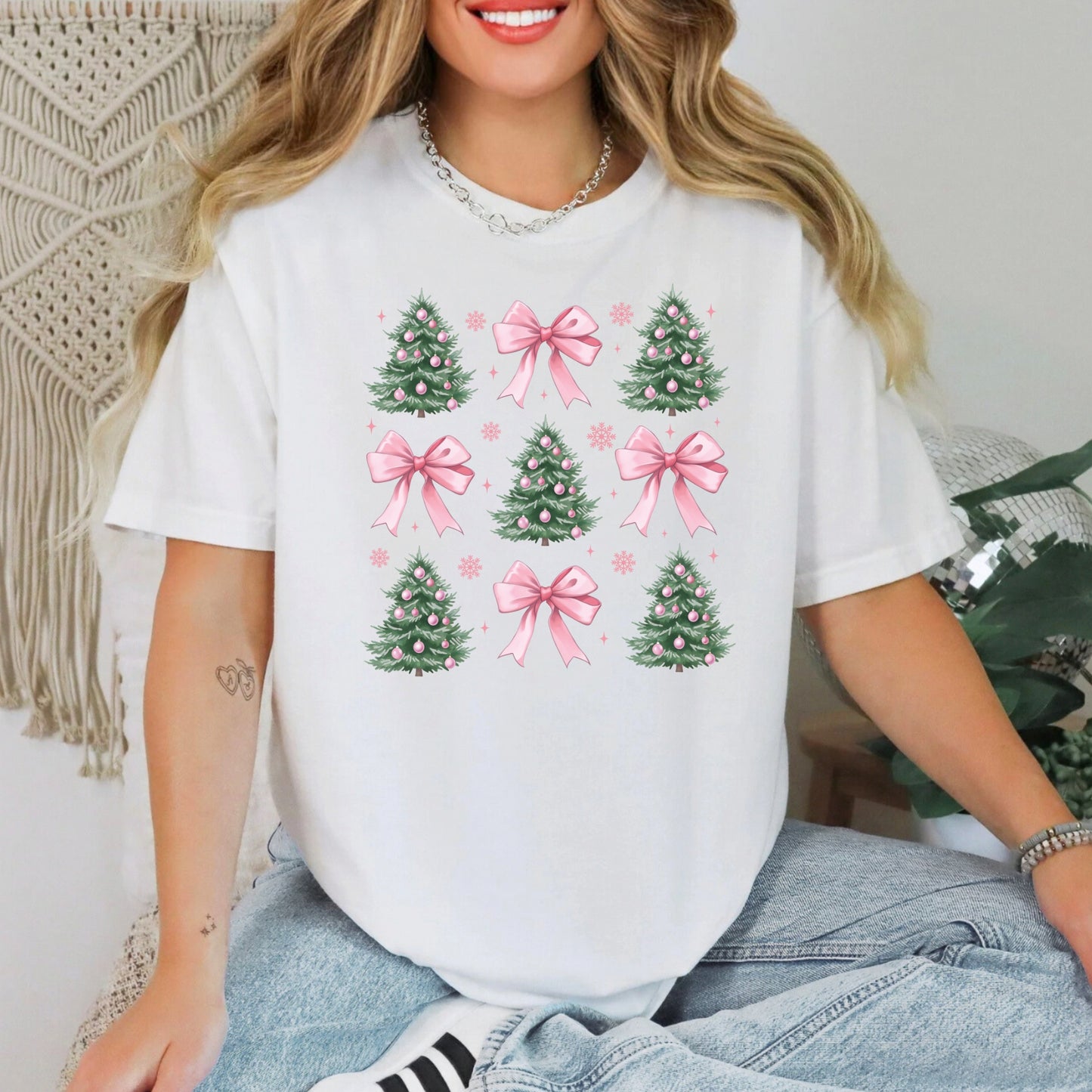 Coquette Christmas Tree and Pink Bows Tee – Comfort Colors