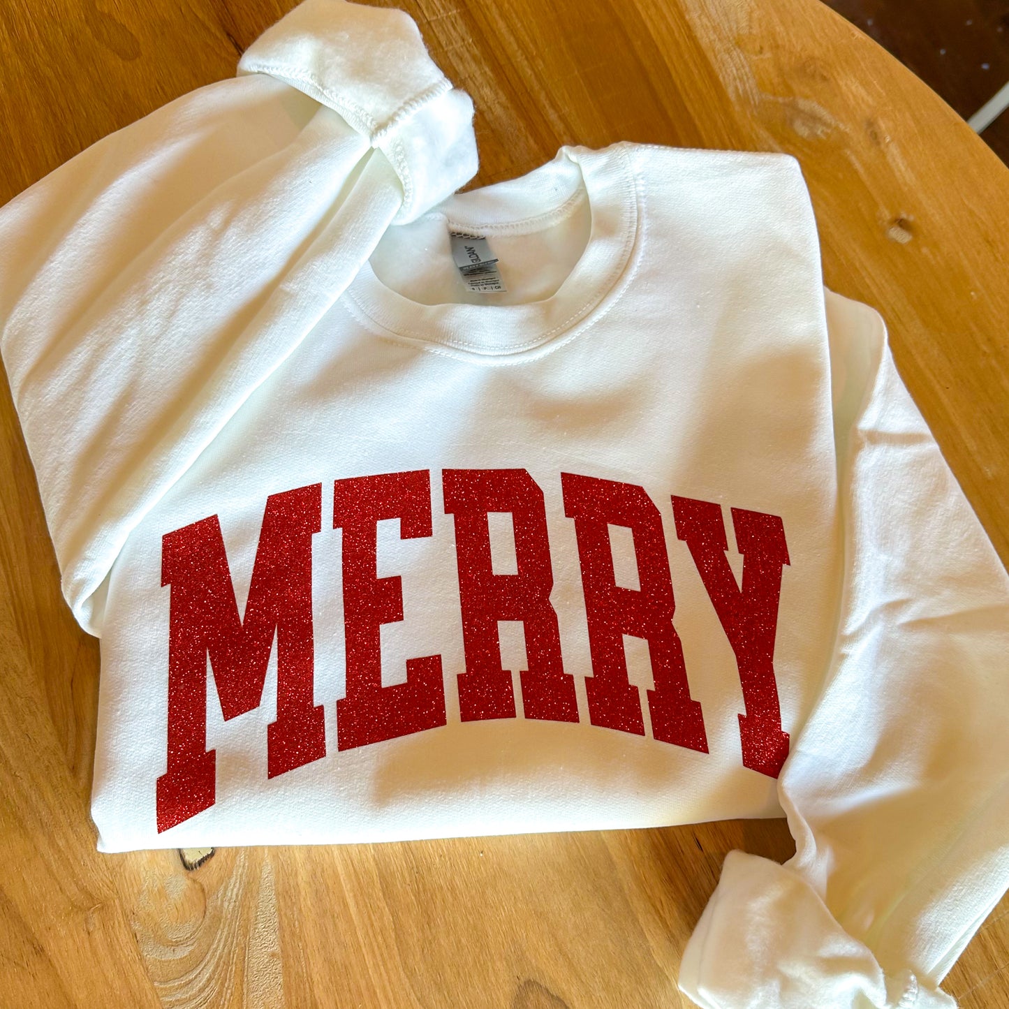 MERRY Sweatshirt – White with Red Glitter