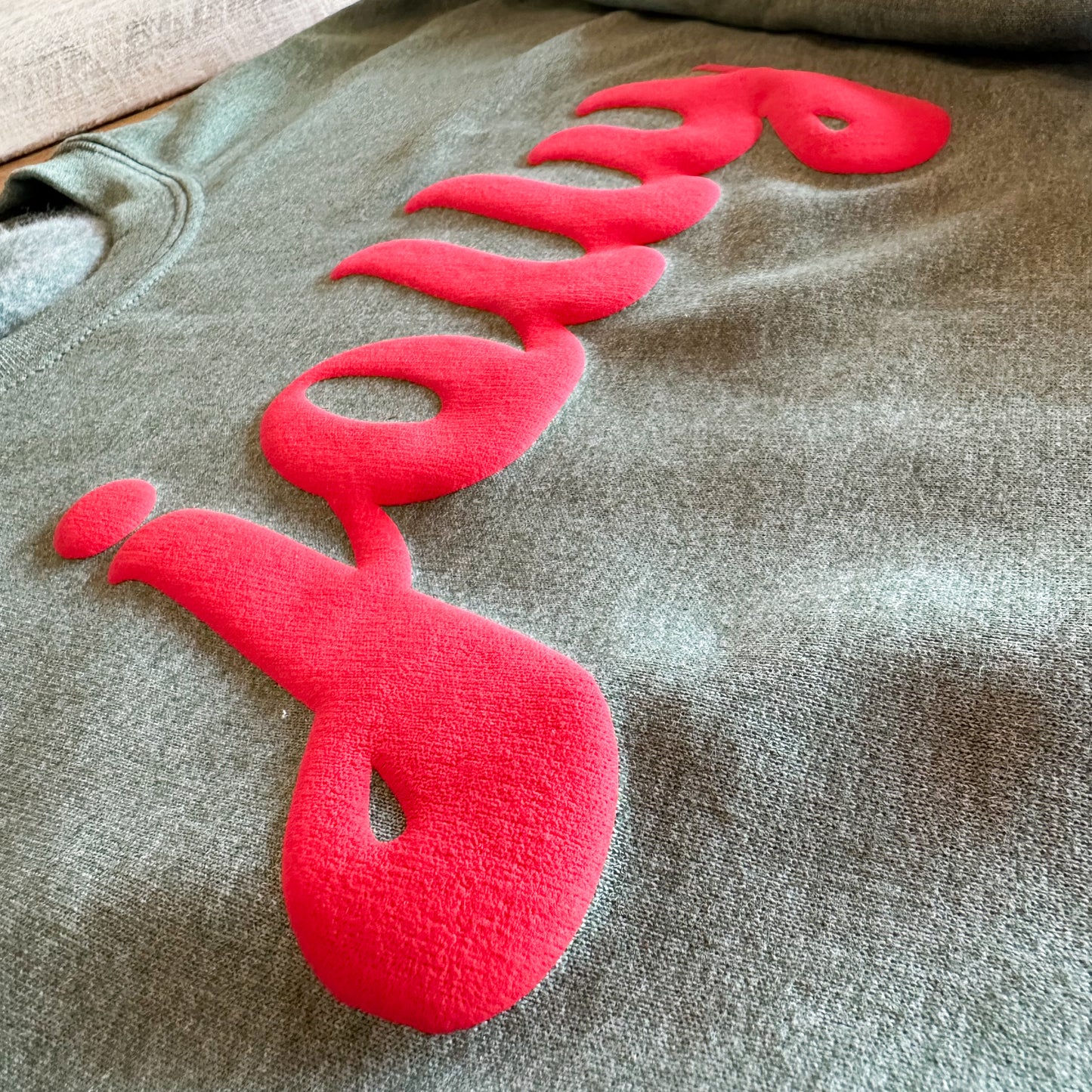 JOLLY Sweatshirt – Sage Green with Red Puff Print
