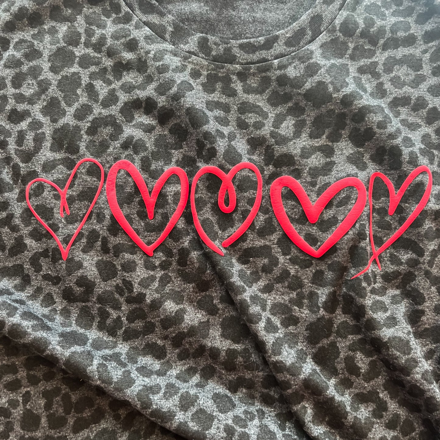 Red Heart Valentine Puff Women's Graphic Tee