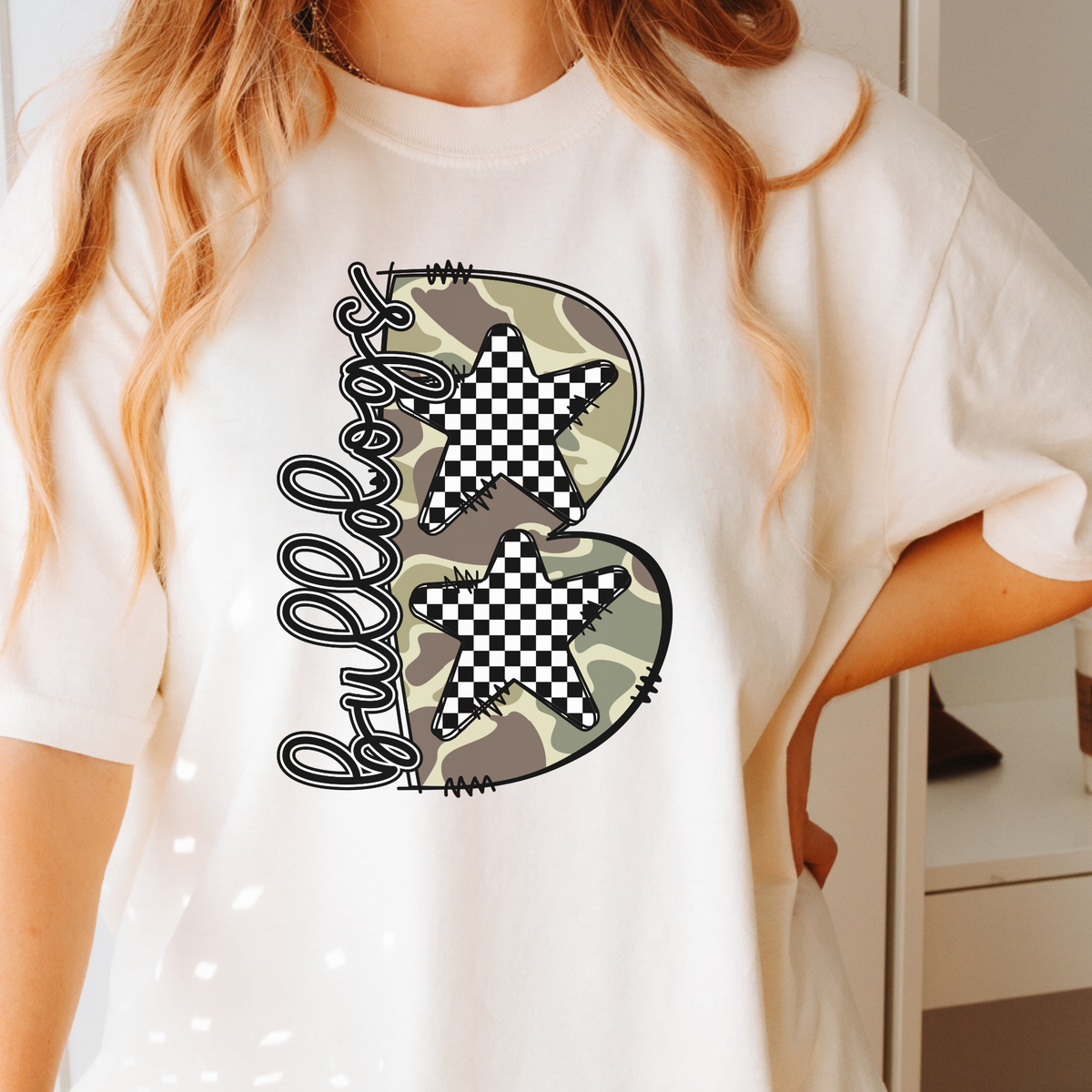 Ivory Comfort Colors 1717 Bulldogs camouflage B graphic tee