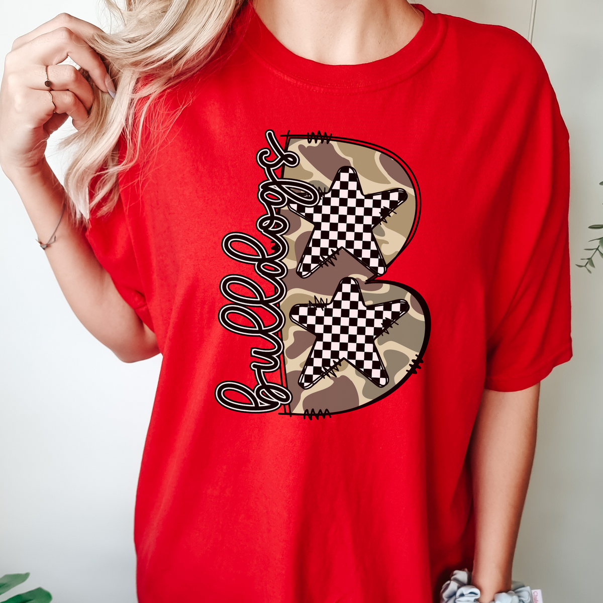 Red Comfort Colors 1717 Bulldogs camouflage B graphic tee