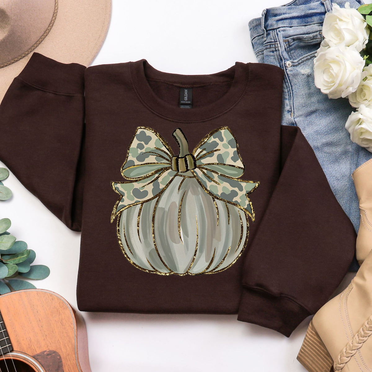 Camo coquette pumpkin crewneck sweatshirt in Dark Chocolate