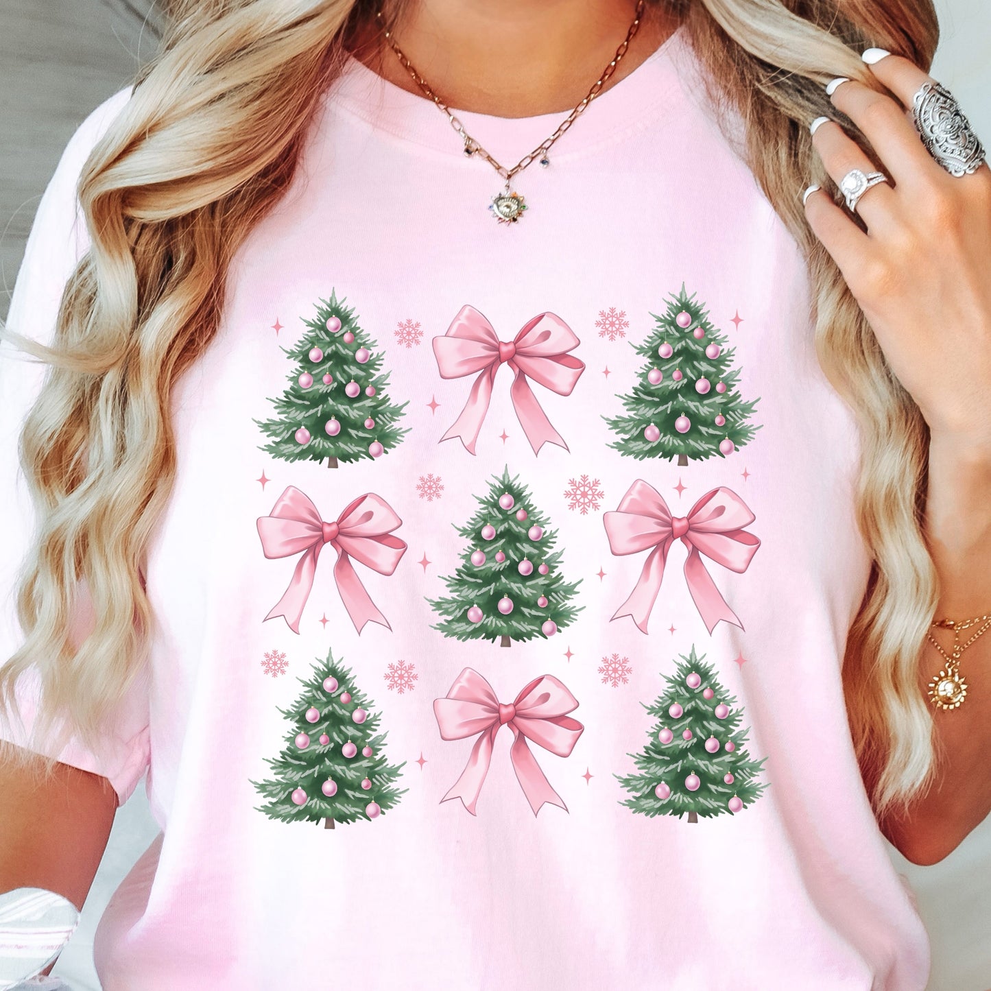 Coquette Christmas Tree and Pink Bows Tee – Comfort Colors
