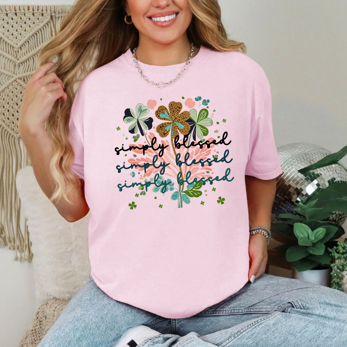 Simply Blessed clover graphic T-shirt in Blossom