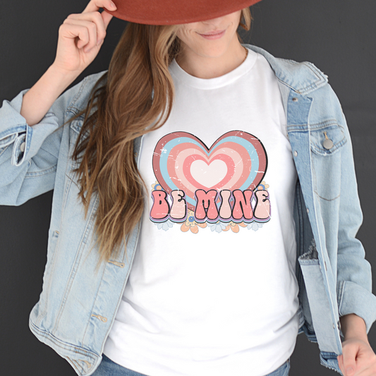 Be Mine Retro Heart Women's Graphic Tee